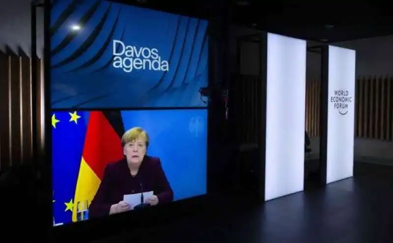 ANGELA MERKEL PARLA A DAVOS 2021