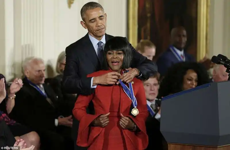 barack obama conferisce la medaglia della liberta' a cicely tyson 