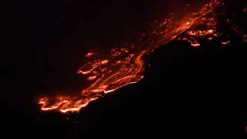 eruzione etna 4