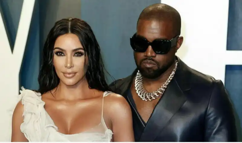 KIM KARDASHIAN E KANYE WEST