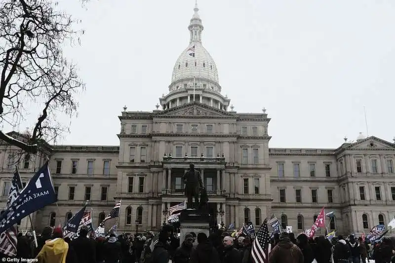 manifestazione pro trump in michigan 2