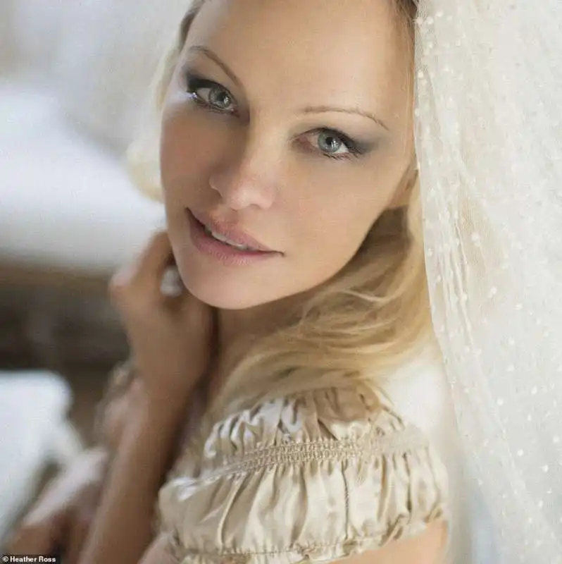 matrimonio pamela anderson e dan hayhurst 4