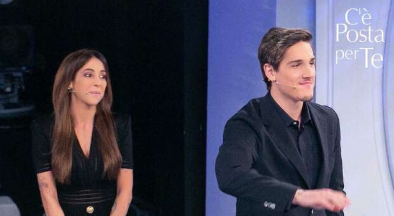 nicolo zaniolo e la mamma a c'e' posta per te 1