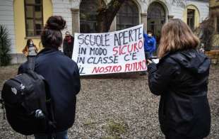 protesta studenti contro la dad a milano 11