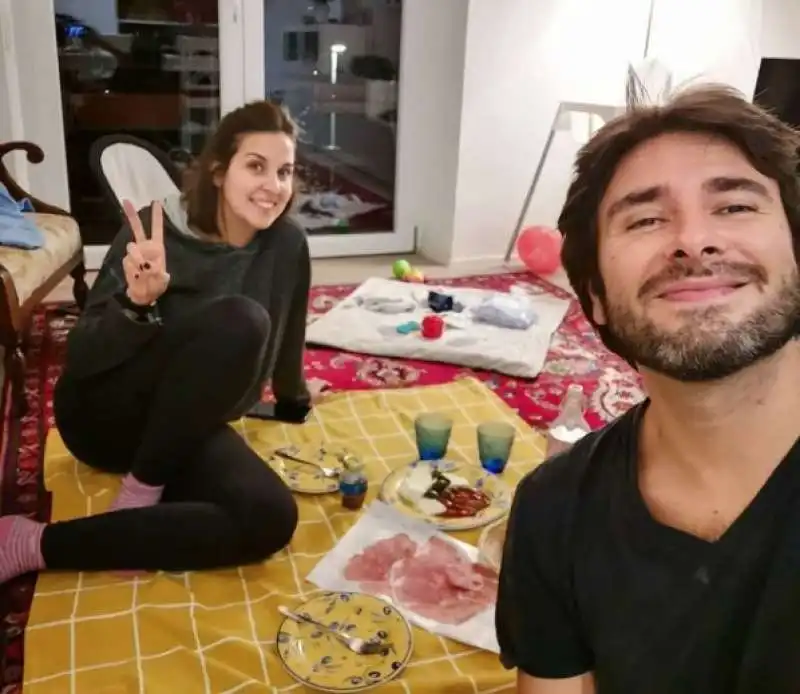 SARAH LAHOUASNIA E ALESSANDRO DI BATTISTA