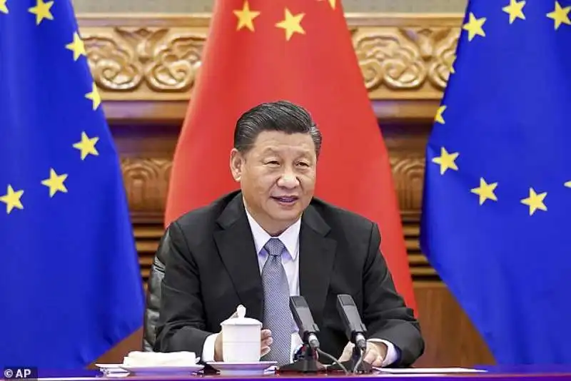 xi jinping durante la videoconferenza con i leader europei