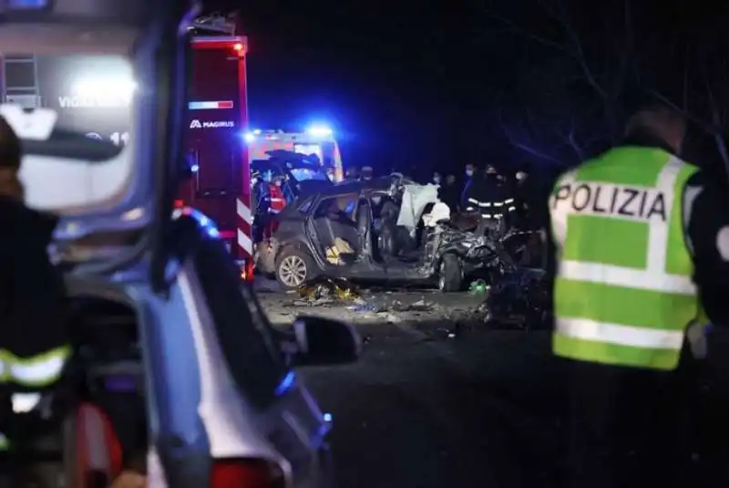 bus contro auto a brescia 1