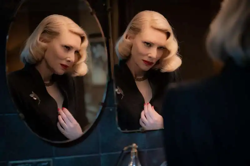 CATE BLANCHETT - NIGHTMARE ALLEY 