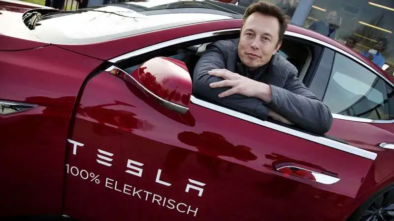 ELON MUSK TESLA 1