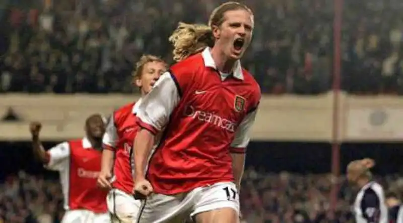 emmanuel petit 19