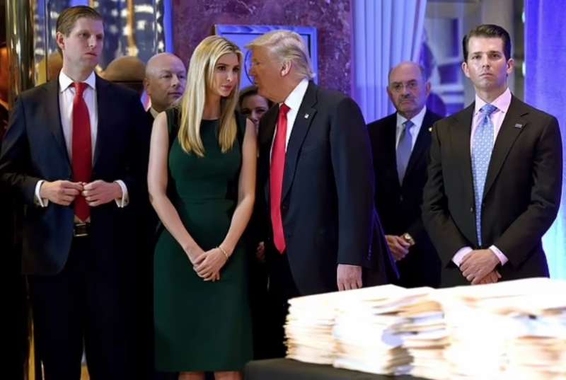 eric, ivanka e donald trump allen weisselberg don jr