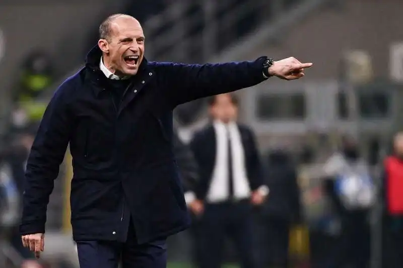 il tecnico della juve massimiliano allegri 3