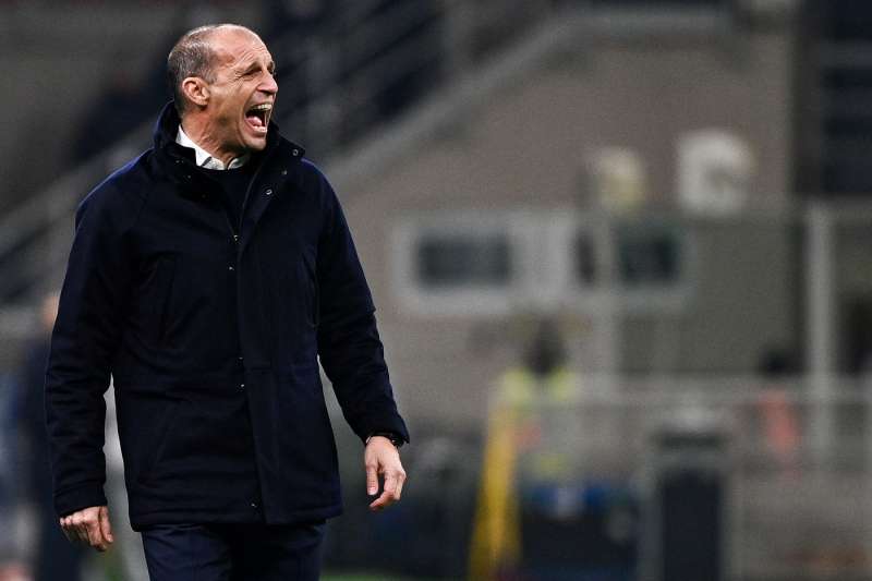 il tecnico della juve massimiliano allegri 4