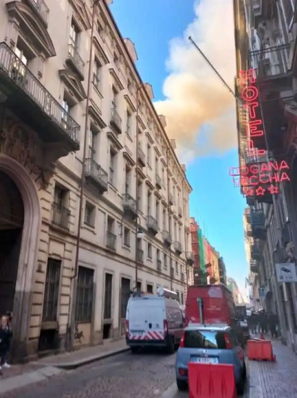 incendio mansarda torino 1