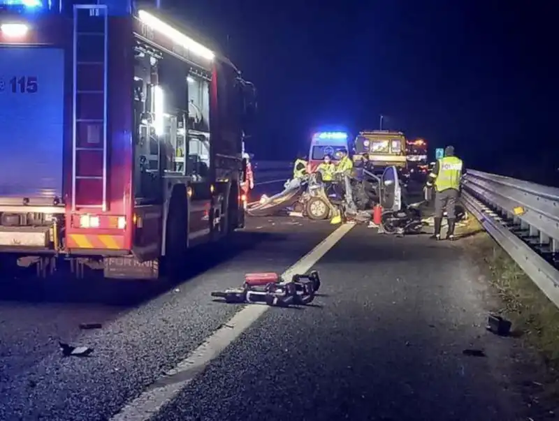 incidente mortale autostrada a28 5