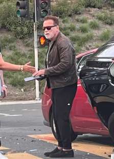 incidente stradale per arnold schwarzenegger 6