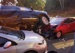 incidente stradale per arnold schwarzenegger 9