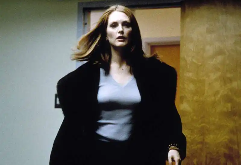 julianne moore   magnolia 