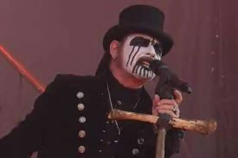 king diamond microfono ossa