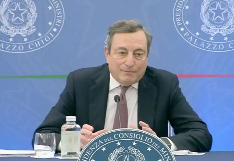 la conferenza stampa di mario draghi 3