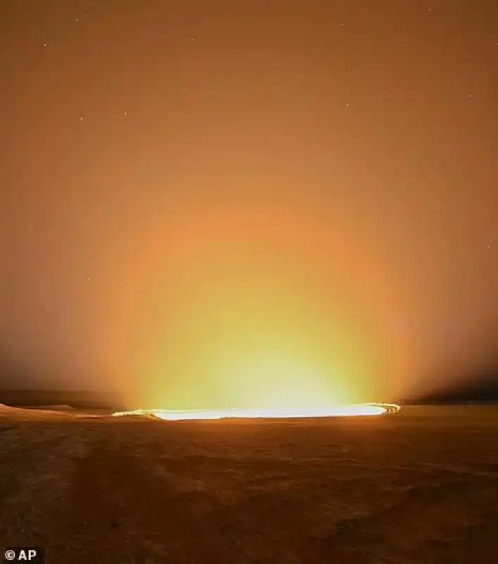 La Porta dell'Inferno in Turkmenistan 4