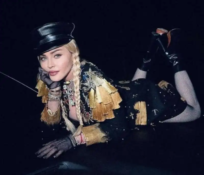 le foto hot di madonna su instagram   6