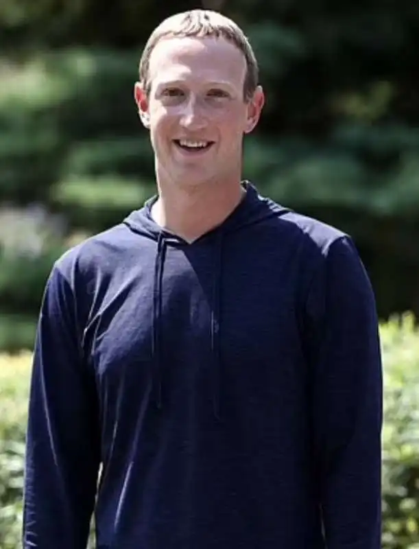 MARK ZUCKERBERG 