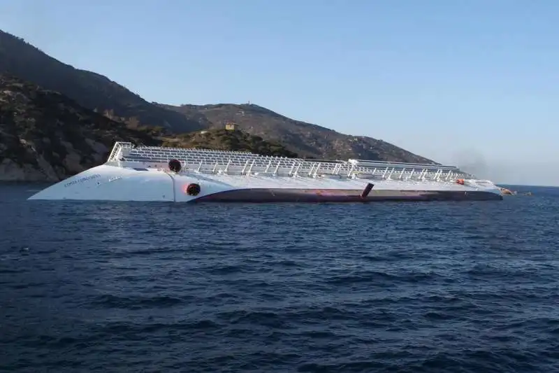 naufragio costa concordia   2