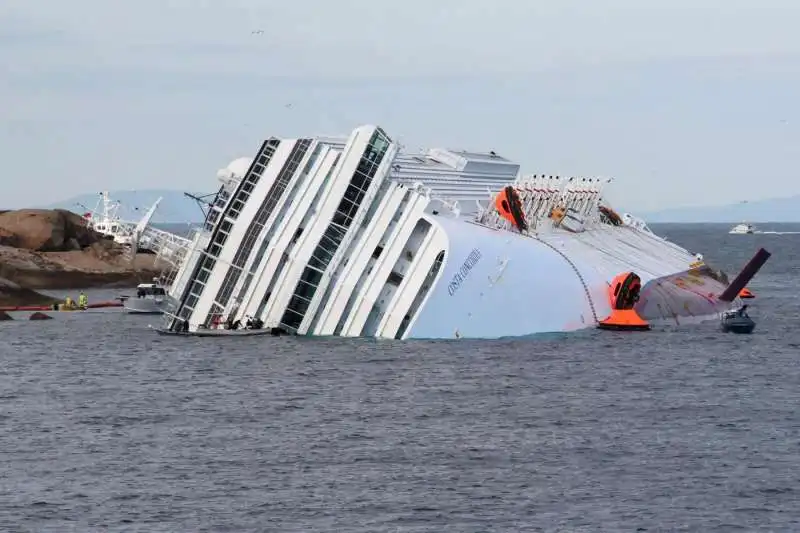 naufragio costa concordia   3