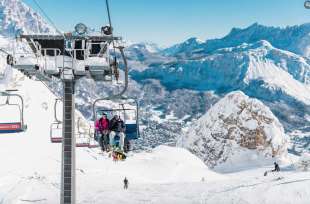 neve dagli elicotteri sulle piste di cortina 5