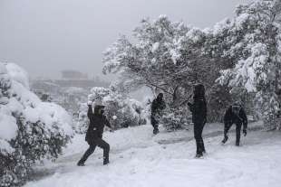 neve in grecia 2