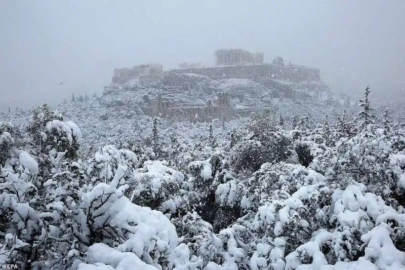 neve in grecia 4