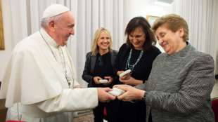 papa francesco e mariella enoc