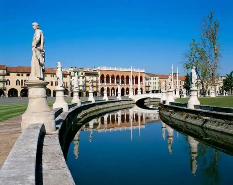 prato della valle a padova  4