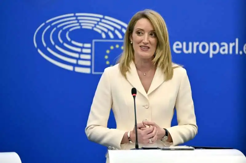 roberta metsola nuovo presidente del parlamento europeo   5