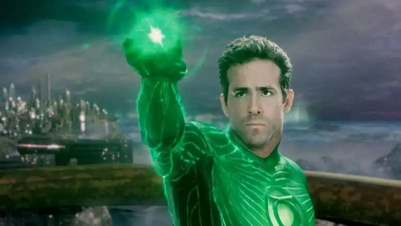 ryan reynolds   lanterna verde 