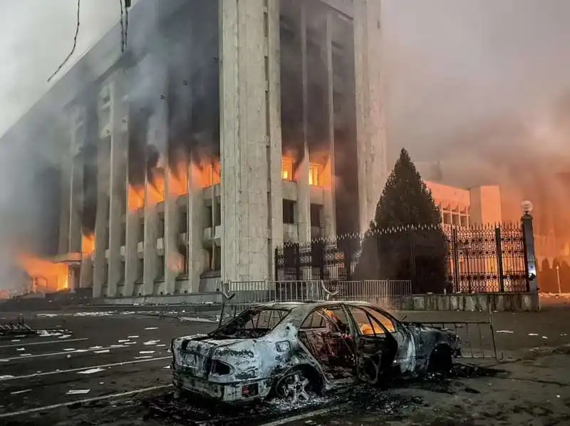 scontri e proteste in kazakistan   3