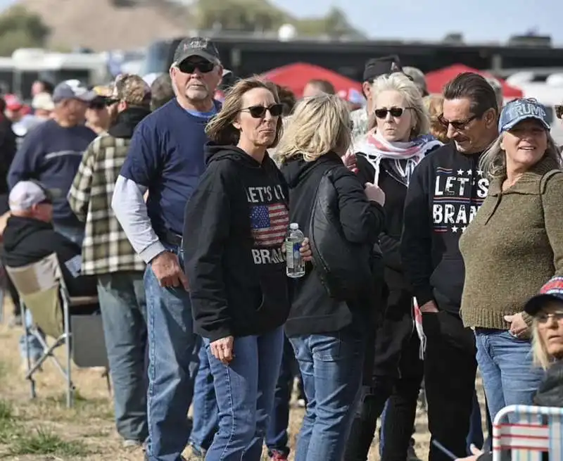 supporter di donald trump a florence arizona      