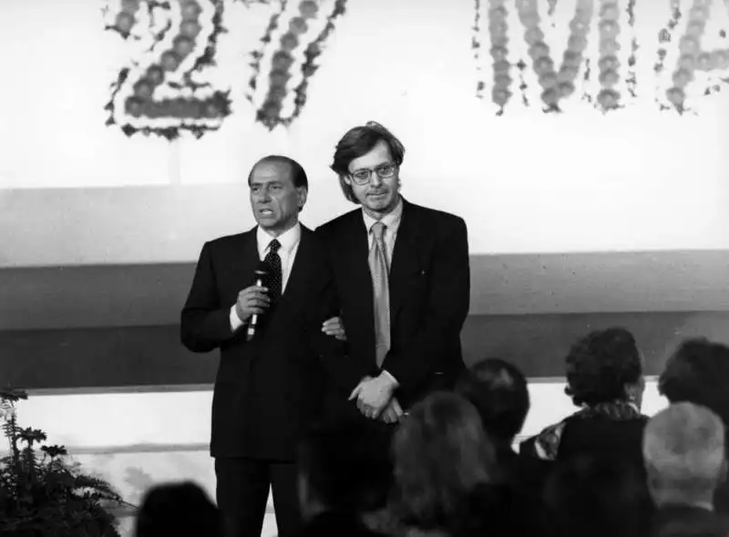 vittorio sgarbi e silvio berlusconi 8