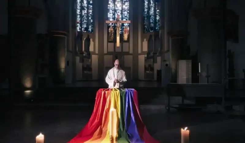 wie gott uns schuf   il documentario con 100 coming out della chiesa tedesca   7