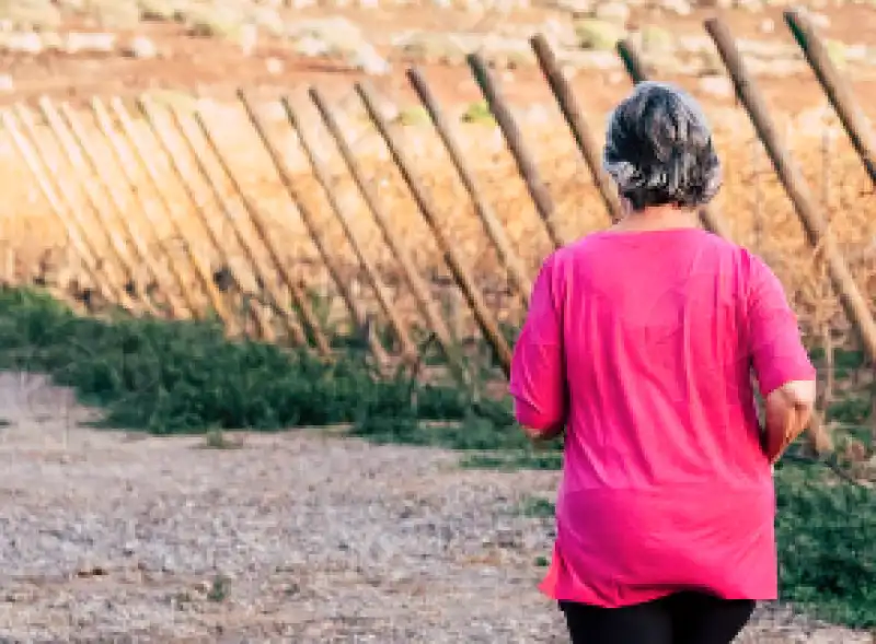 76ENNE FACEVA JOGGING AL PARCO MA PER L'INPS ERA CIECA TOTALE