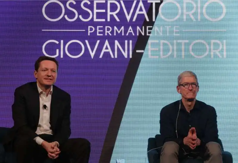 ANDREA CECCHERINI TIM COOK 