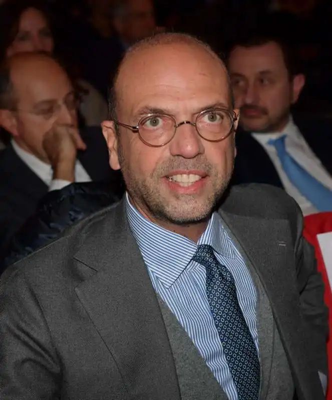 angelino alfano  foto di bacco