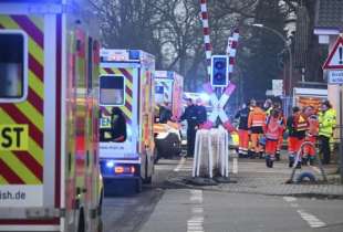 attacco con coltello su un treno in germania 2