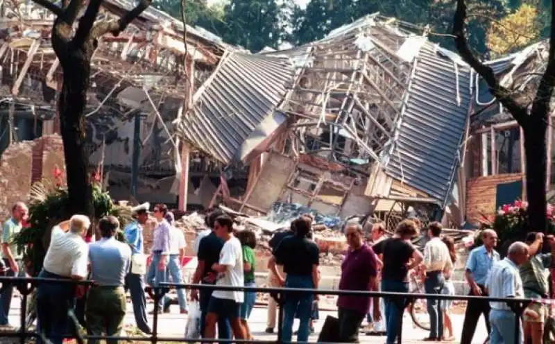 attentato via palestro a milano