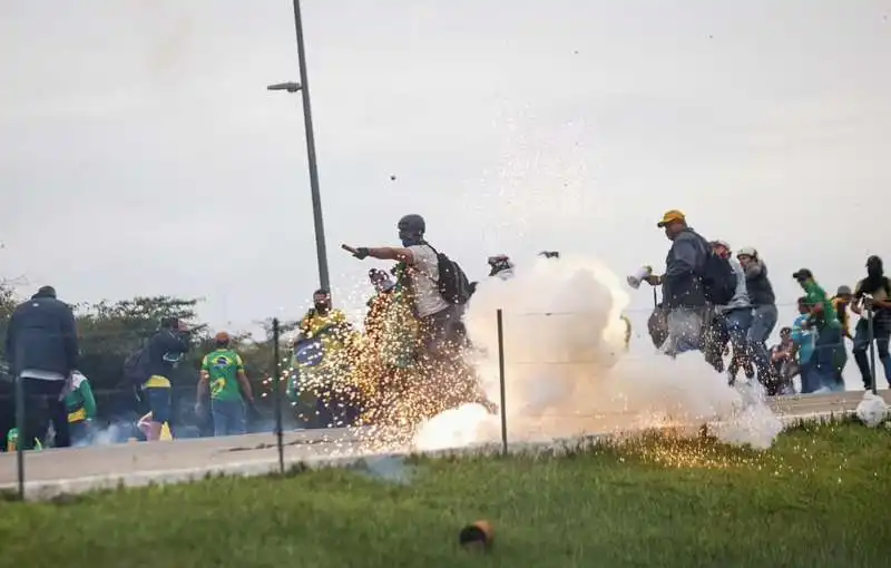 brasilia    assalto dei sostenitori di bolsonaro al congresso 22