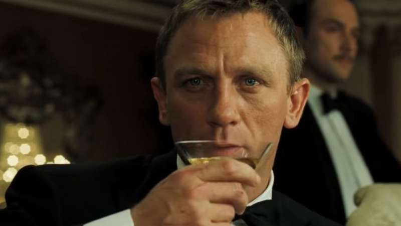 DANIEL CRAIG JAMES BOND