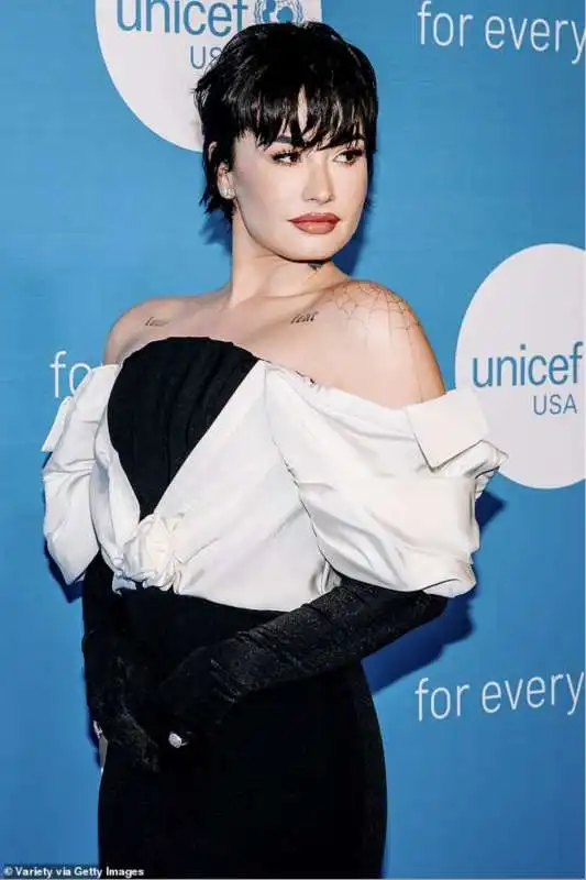 demi lovato2