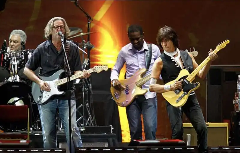 eric clapton e beck crossroads guitar festival nell'illinois