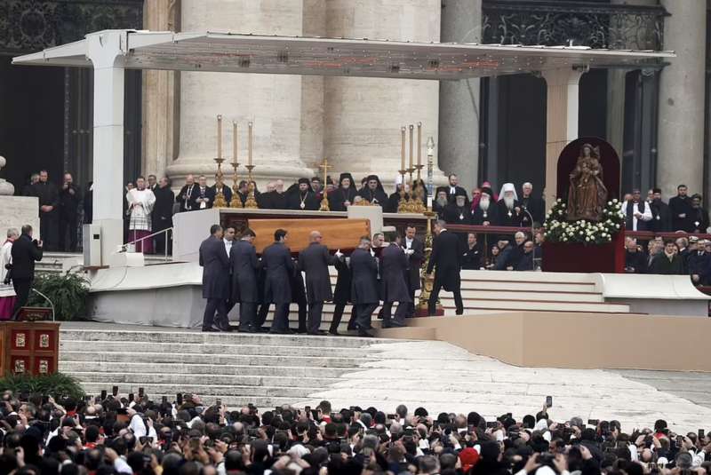 funerali joseph ratzinger 13